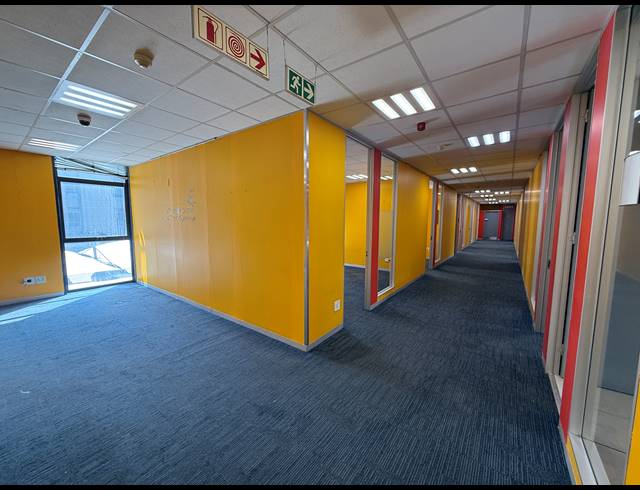 310M² OFFICE TO LET IN ROSEBANK
